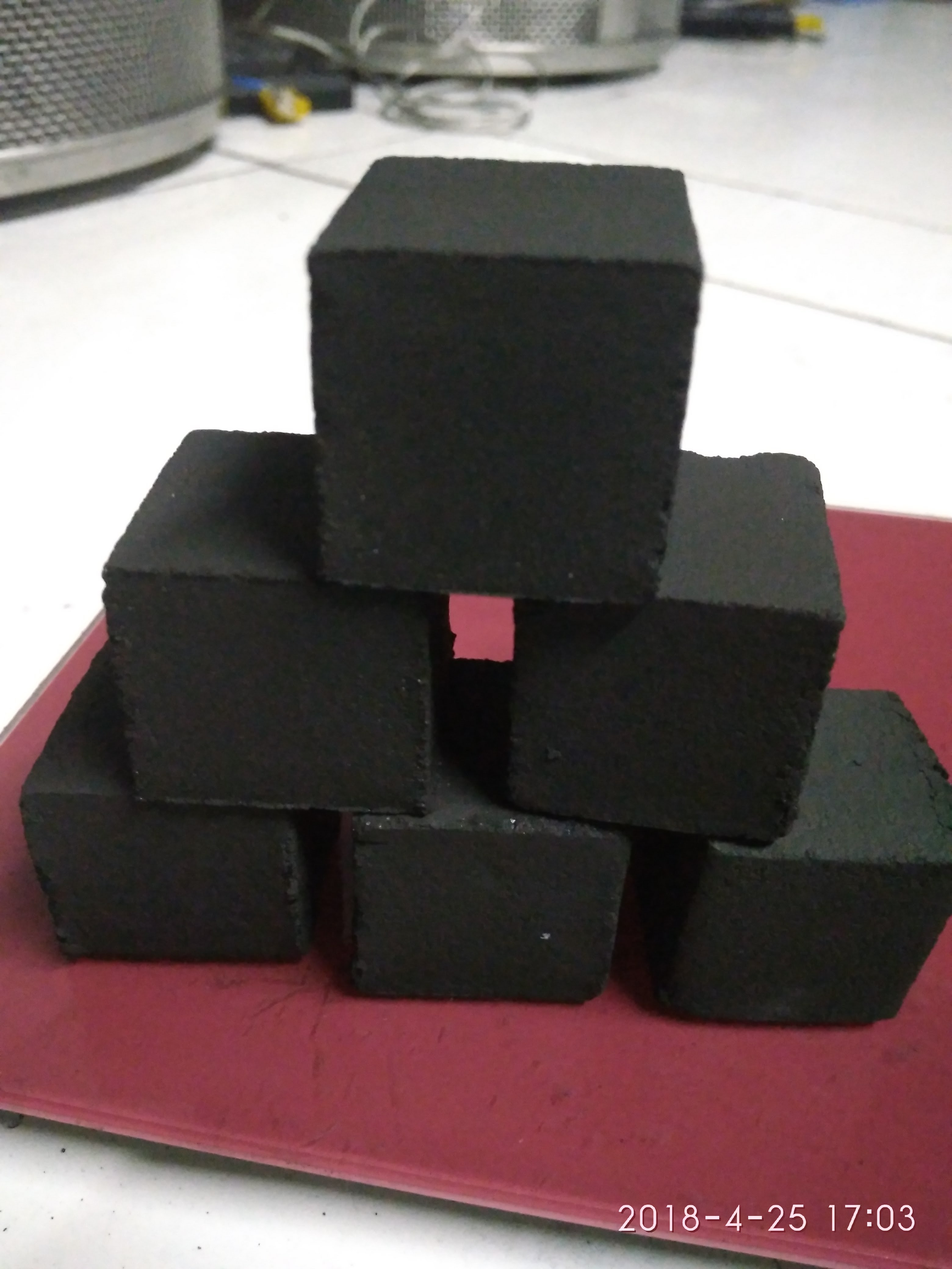 Arang Kayu Premium - Dalam Kemasan